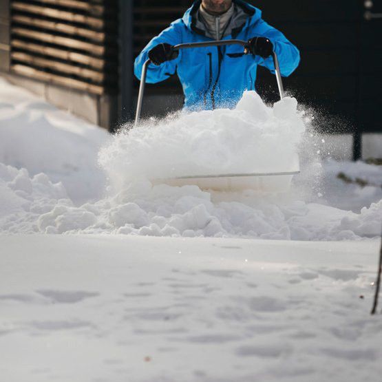 Скрепер-волокуша для уборки снега Fiskars White (1052523) 1052523 фото