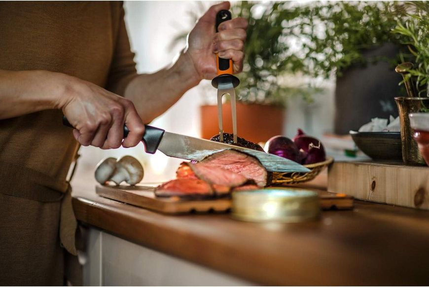 Нож для мяса Fiskars Functional Form 21 см (1057539) 1057539 фото