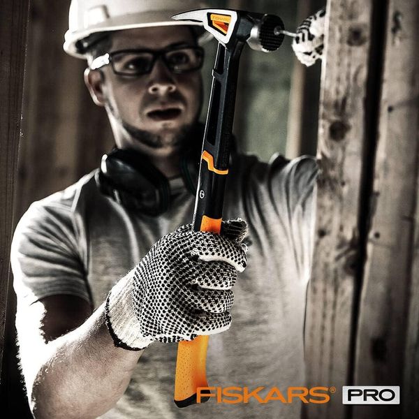 Молоток столярний Fiskars IsoCore L 20oz/13.5″ 156001 (1020214) 1020214 фото