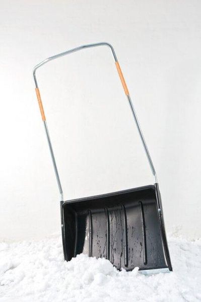 Скрепер-волокуша для прибирання снігу Fiskars SnowXpert (143021) 1003470 фото