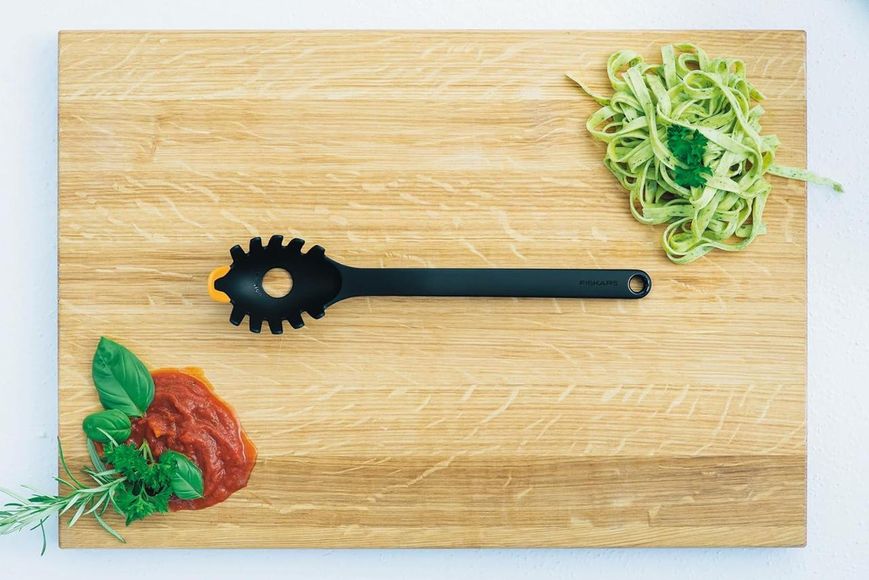 Ложка кухонная для спагетти Fiskars Functional Form (1027301) 1027301 фото