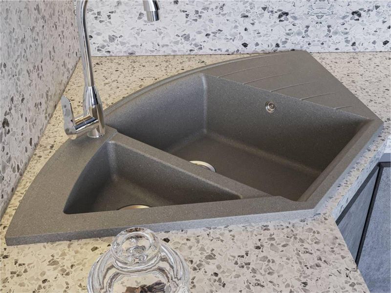 Кухонна мийка Miraggio EUROPE gray (0000014) Штучний камінь - Врізна - Сірий 0000014 фото