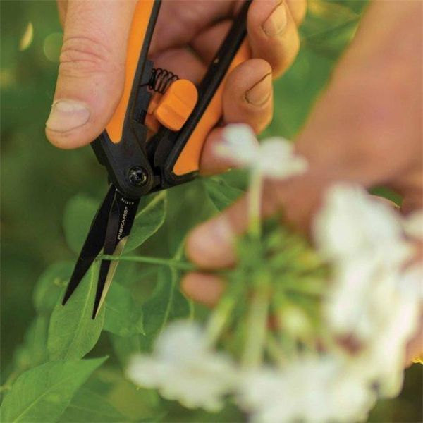 Ножницы для микро-обрезки с PTFE покрытием Fiskars Solid Micro-Tip SP131 (1063321) 1063321 фото