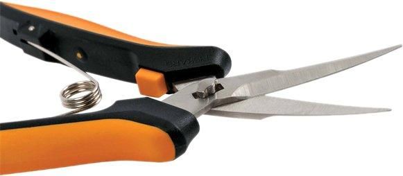 Ножиці для мікрообрізки Fiskars Solid Trim-Curved Micro-Tip SP160 (1063325) 1063325 фото